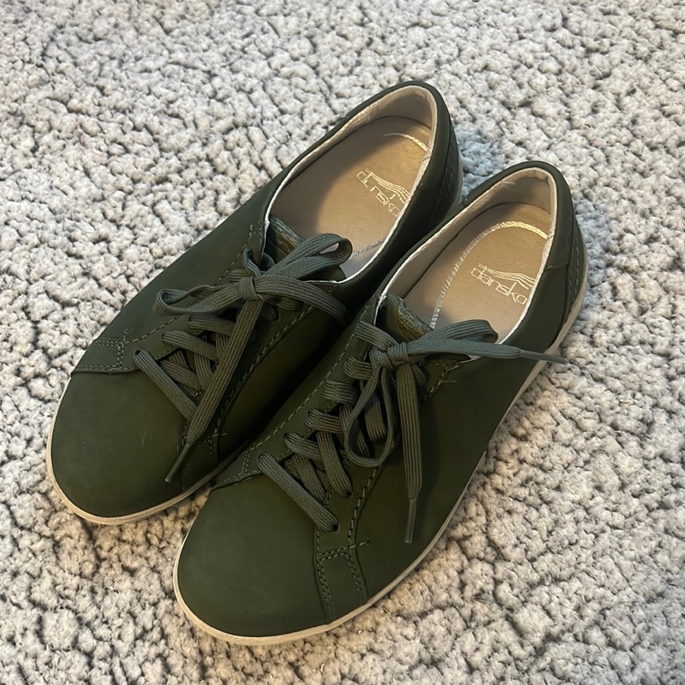 Dansko Leela Olive Green Tennis Shoes Sneakers Laced 38